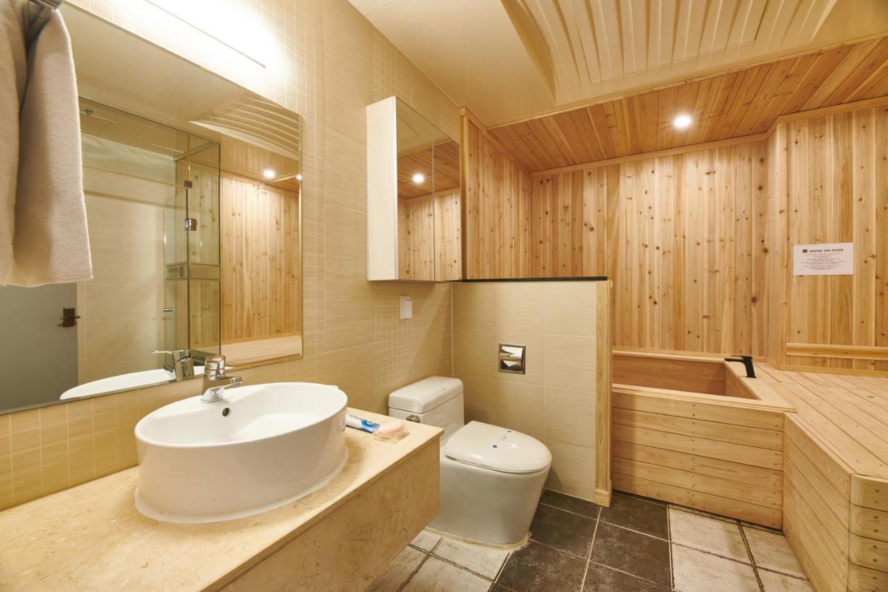 Aura Hotel Ansan Exterior photo
