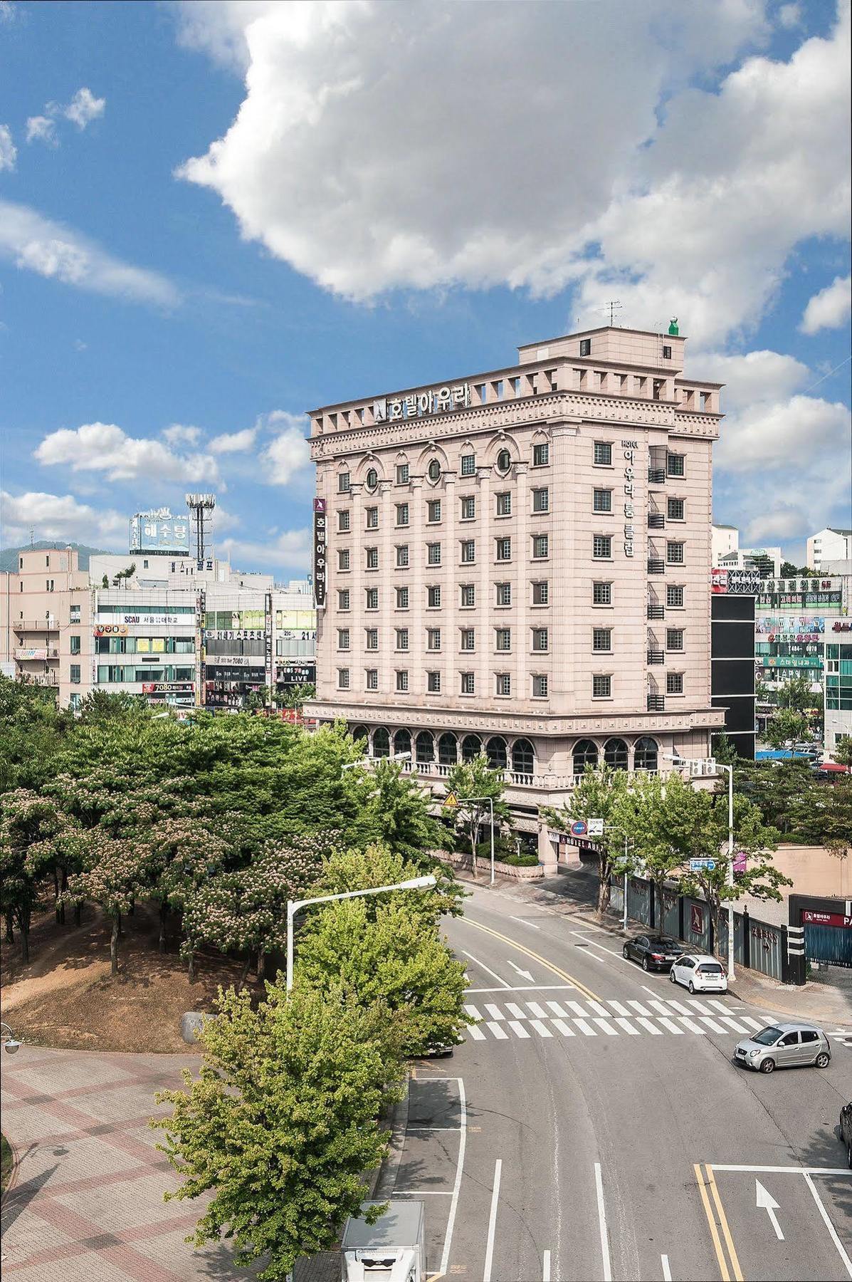 Aura Hotel Ansan Exterior photo
