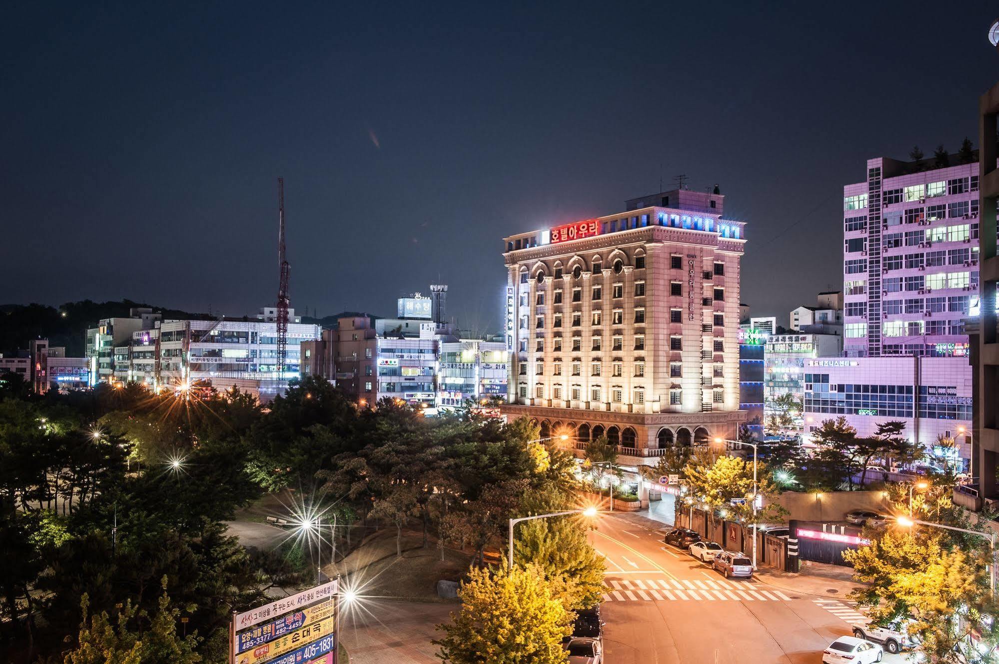 Aura Hotel Ansan Exterior photo